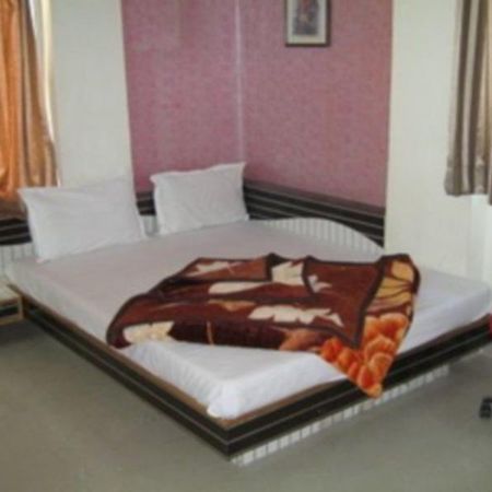 Angan Residency Hotel Ahmedabad Luaran gambar